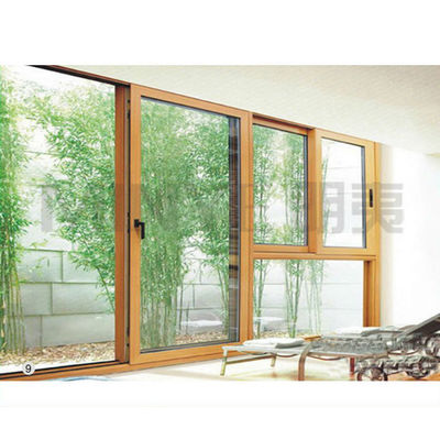 Creare una connessione senza soluzione di continuità interno-esterno con porte scorrevoli in alluminio patio