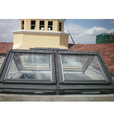 Verticale apertura in lega di alluminio acrilico solare copri lucernario a LED con finitura superficiale certificata CE