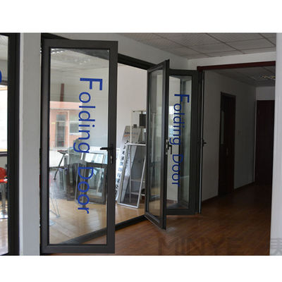 Grande porta di garage bi pieghevole trasparente con superficie finita e materiale in lega di alluminio