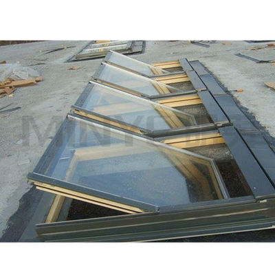 Profili di legno di rivestimento in alluminio con centro di apertura pivotante a lucernario con spessore di 1,4 mm
