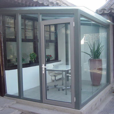 Prezzi accessibili Triangle Roof Molding Portatile Usato Lowes Sunroom per resistenza al vento 4000 Pa