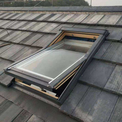 Luce a soffitto tubolare insonorizzante a bassa resistenza acustica con girante a catena e opzione di colore personalizzabile