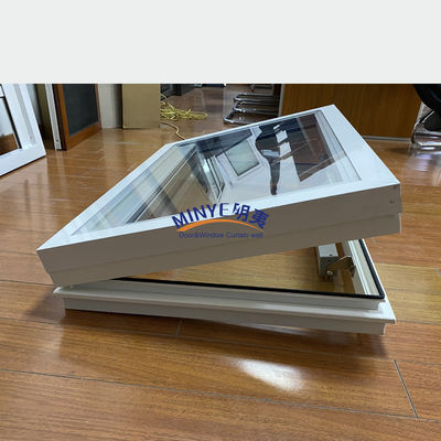 OEM Customized Electric Roof Skylight con telaio in lega di alluminio e persiane integrate