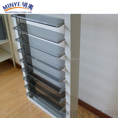Fenestra decorativa in lega di alluminio per lamelle di vetro da uragano per misure di sicurezza