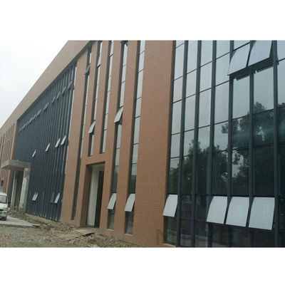 MURATO DELLA CORTEINA DELL'ALUMINIO per il grande edificio dell'hotel
