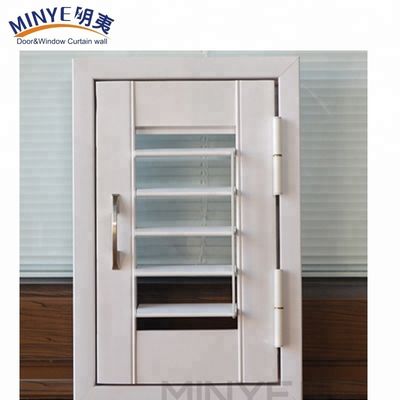 Finestra di vetrina in PVC personalizzata con design e vetrate regolabili