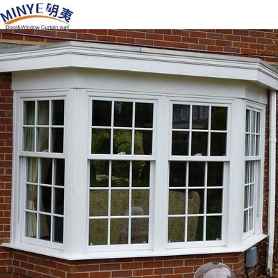 Finestra scorrevole verticale manuale in UPVC con vetro temperato e reticolazione per schermo in fibra di vetro