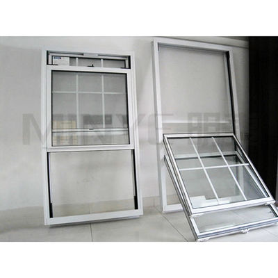 Finestra scorrevole verticale manuale in UPVC con vetro temperato e reticolazione per schermo in fibra di vetro