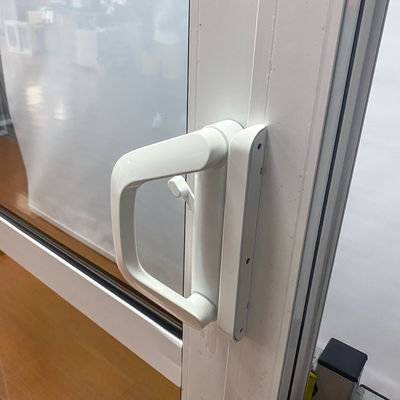 Trasforma il tuo balcone in uno spazio rilassante con un telaio in alluminio