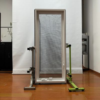 Finestra di casamento in UPVC di design moderno con buona resistenza al vento e hardware cinese di punta