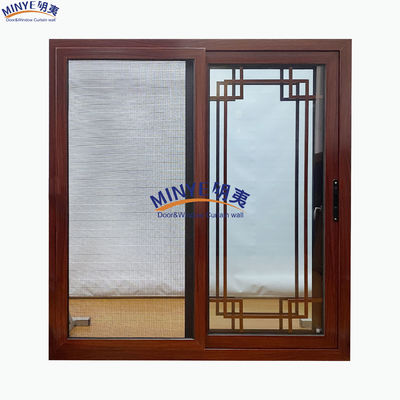 Finestra scorrevole in PVC con isolamento acustico con design moderno e reticolazione in fibra di vetro