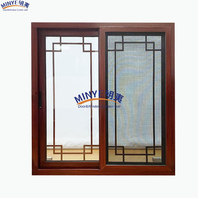 Finestra scorrevole in PVC con isolamento acustico con design moderno e reticolazione in fibra di vetro