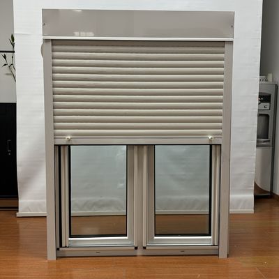 Finestra a rivestimento in PVC a schermo pieghevole con zanzariera in fibra di vetro e persiane