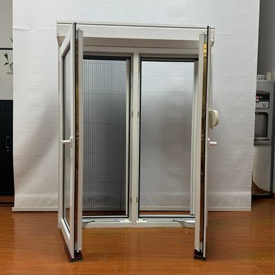 Finestra a rivestimento in PVC a schermo pieghevole con zanzariera in fibra di vetro e persiane