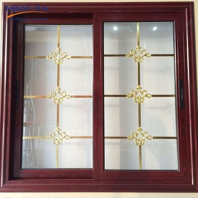Fenestre con apertura orizzontale a modello di casa per la funzione a prova di vento in materiale durevole
