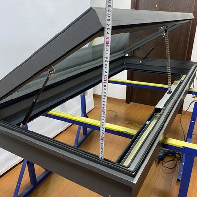 Luce di copertura per imbarcazioni marittime e finestra in alluminio di design postmoderno con spessore da 1,4-2,0 mm