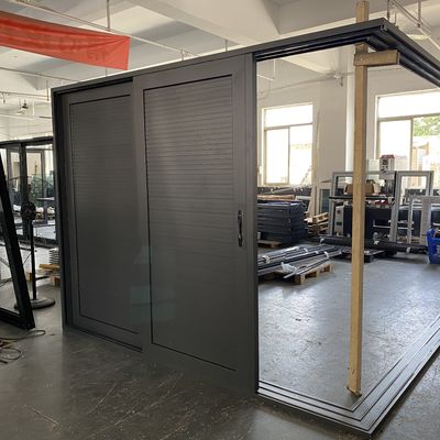 Introduzione Sistema di porte scorrevoli per angoli panoramici Porte del patio Finite in alluminio