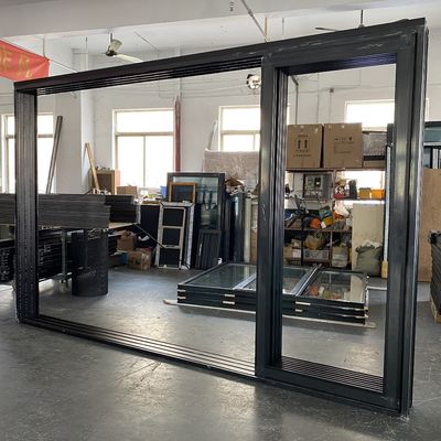 Introduzione Sistema di porte scorrevoli per angoli panoramici Porte del patio Finite in alluminio
