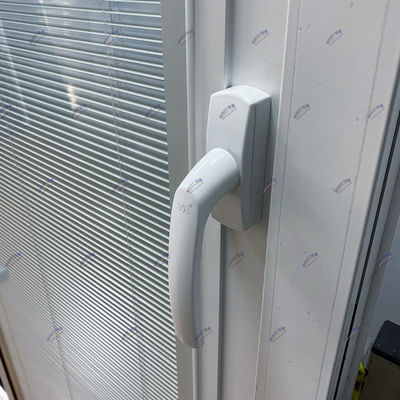 Porta scorrevole in vetro temperato in alluminio con finitura liscia e rivestimento a basso E a Shanghai