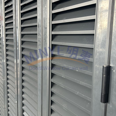 Energia VERTICA ALUMINIUM Bifold Patio Porte pieghevoli in vetro Funzione di estensione a prova di vento