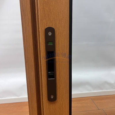 Energia- Finestra scorrevole in alluminio con grano di legno e rete di schermo in acciaio inox