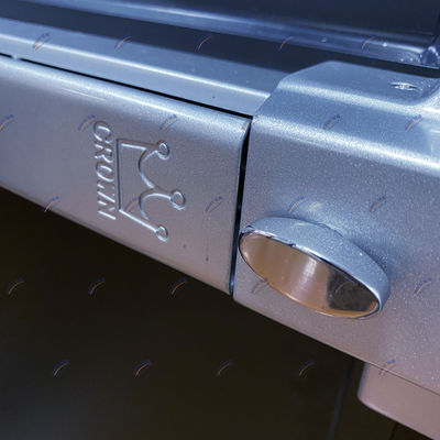 Migliora le tue porte esterne con una porta mono pivot di alluminio nero spessore 2.0 mm