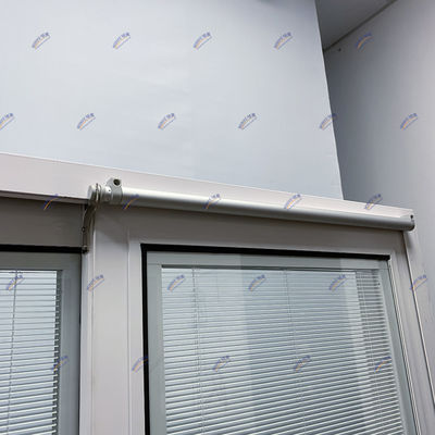Decorazione Porte scorrevoli in alluminio con porta interna a lucchetta integrata e interruttore elettrico