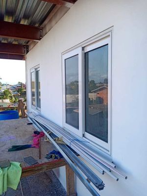 Risparmio energetico doppio vetro temperato UPVC PVC finestre scorrevoli per patio vetro in vinile