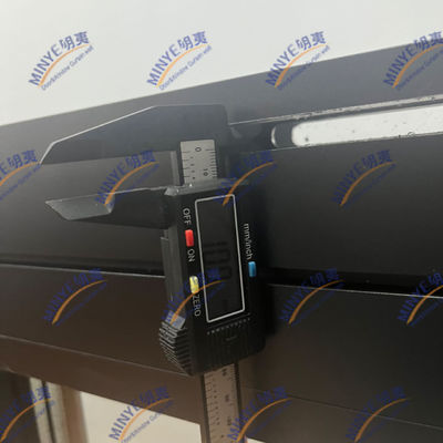 Colori personalizzati Casement in alluminio e vetrate di telone con vetro doppio temperato
