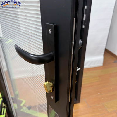 Porta in vetro in alluminio con chiusura interna e vetro a doppia temperatura