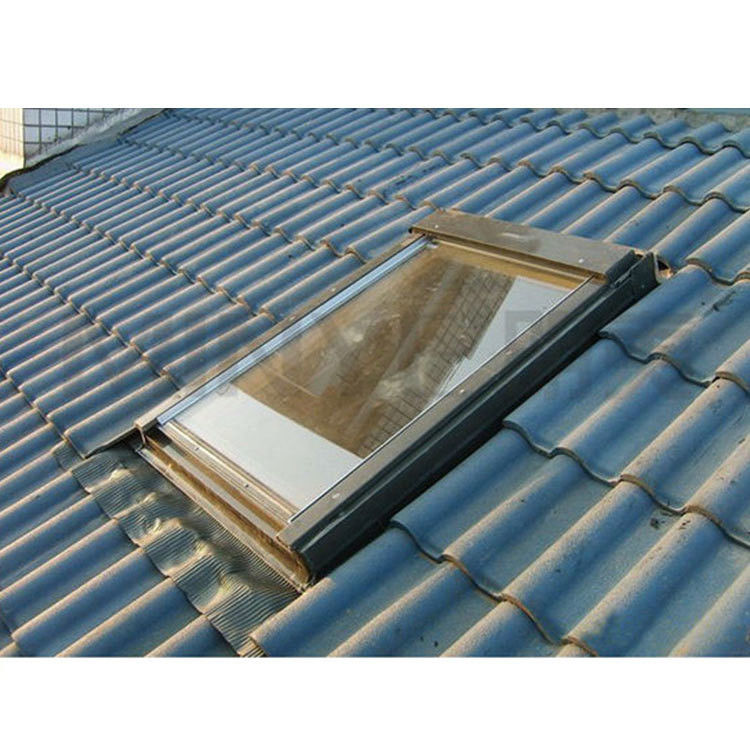 Finestra di tetto in vetro di alluminio personalizzata con lucernario lampeggiante spessore del profilo 2,5 mm/3,0 mm