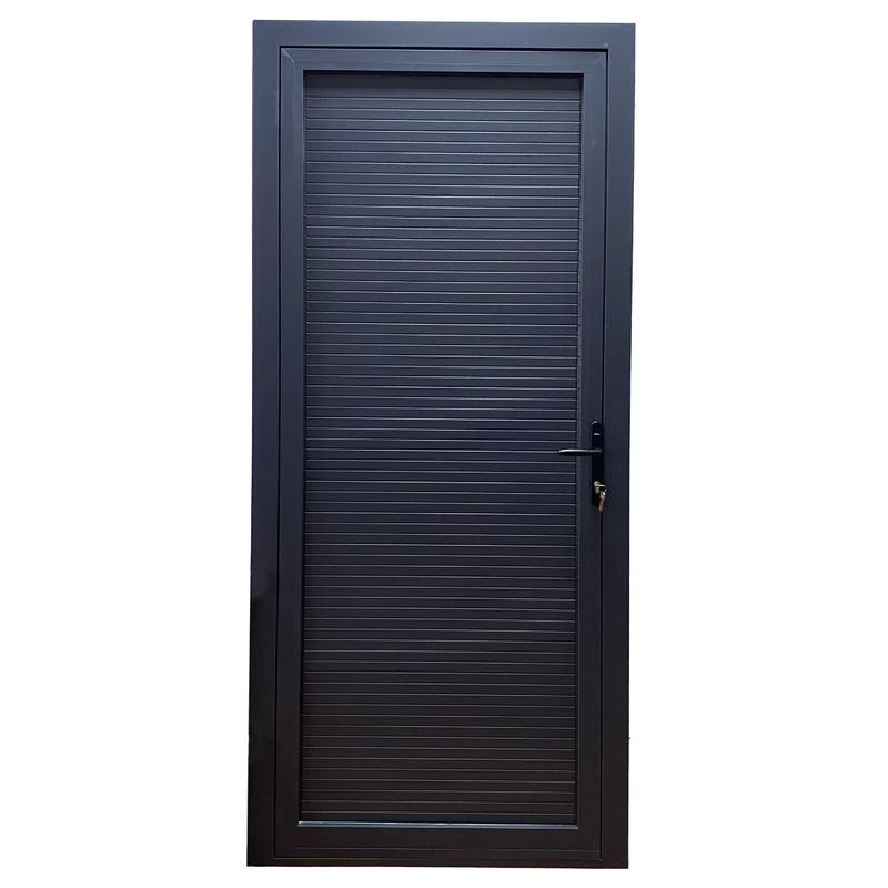 Porte in alluminio con lunghezza di vita e chiusure insonorizzate